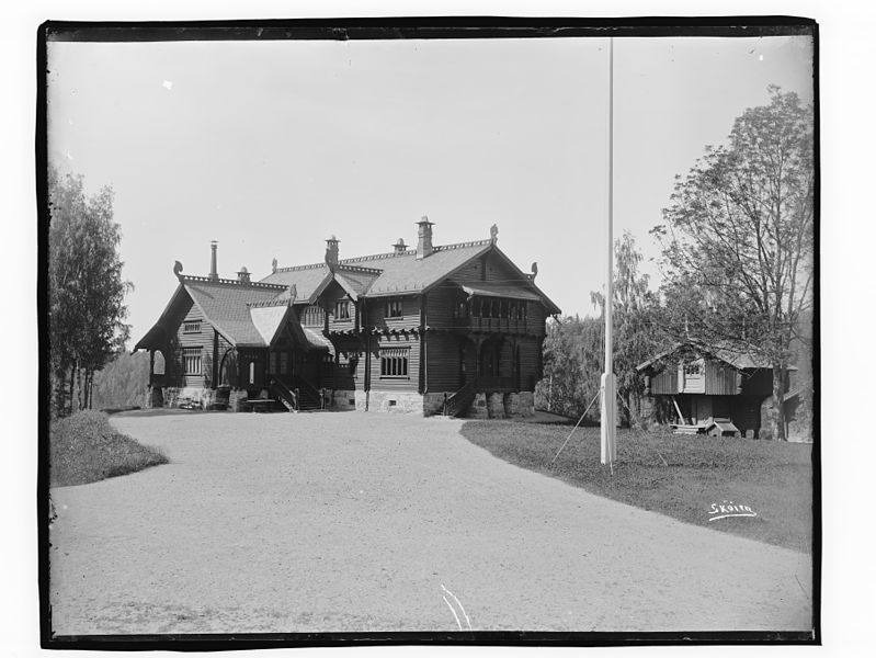 File:Ø.Aker. Sarabråten. Th. Th. Heftyes villa 1897 - NB MS G4 0534.jpg
