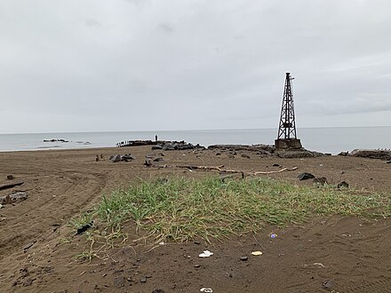 Красногорск сахалинская область. Остатки брекватера. Остатки брекватера 1943. Красногорск Сахалинская область 2015. Протока Рудановского Сахалин.