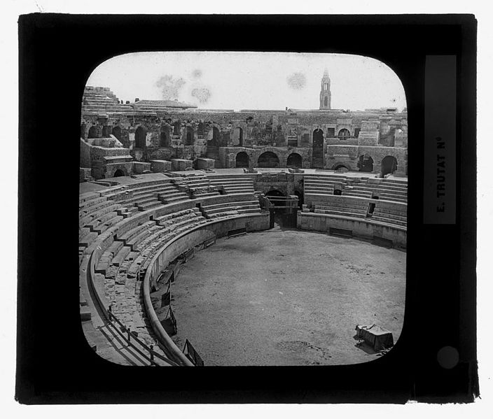 File:10761. Les arènes. Nîmes - Fonds Trutat - 51Fi394.jpg