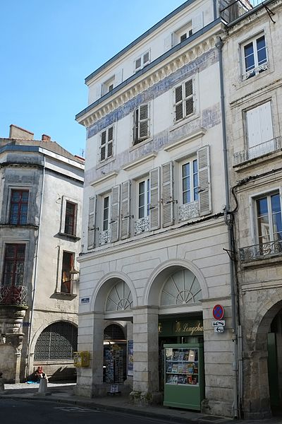 File:188 - Maison 1 rue Chef-de-Ville - La Rochelle.jpg