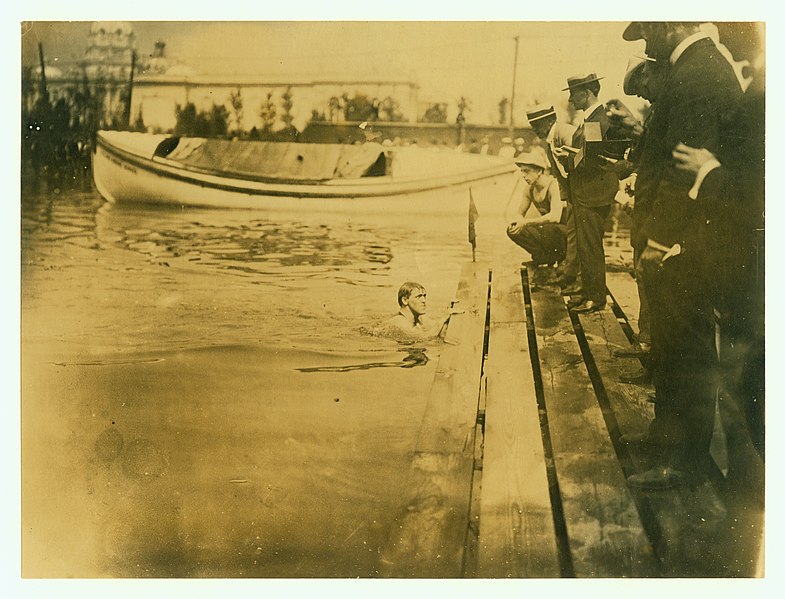 File:1904 Olympics- R.E. Beach, Chicago Athletic Association, winning One Mile Olympic swimming Handicap.jpg