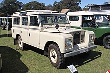 Land Rover Series: Historia, Pierwsza generacja, Druga generacja