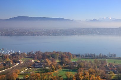 So kommt man zu Bellevue mit den Öffentlichen - Mehr zum Ort Hier