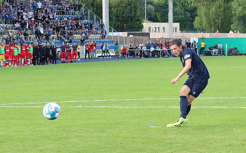 File:2021-08-08 FC Carl Zeiss Jena gegen 1. FC Köln (DFB-Pokal) by Sandro Halank–254.jpg