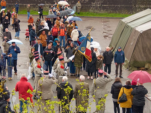 Arrivée du drapeau du 35e R.I.