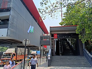 <span class="mw-page-title-main">Aarey metro station</span> Mumbai Metros Red Line 7 metro station