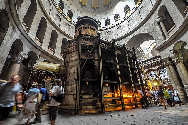 The Aedicule, before its restoration, encloses the tomb of Jesus, in the Church of the Holy Sepulchre in Jerusalem