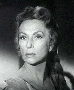 אגנס מורהאד בסרט "העטלף", 1959