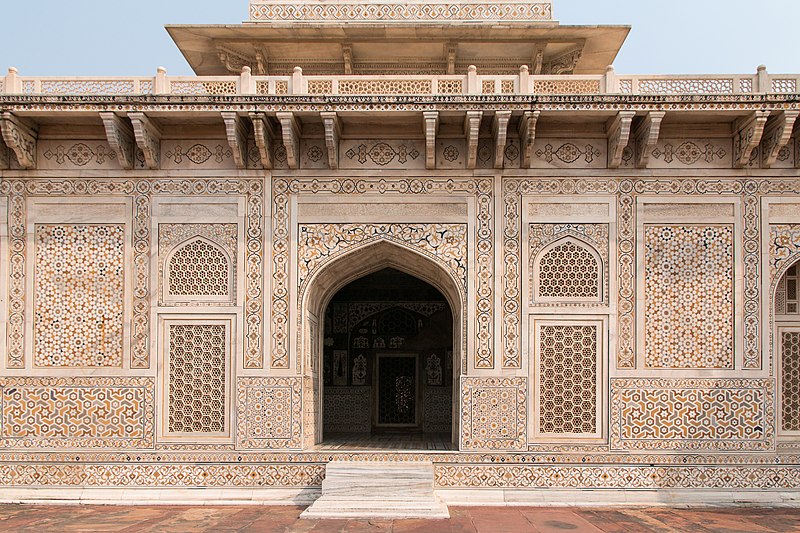 File:Agra-Itmad ud Daulah mausoleum-South doorway and jalis-20131019.jpg