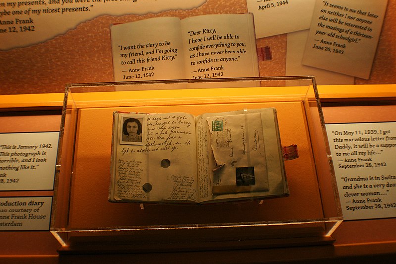 File:Anne Frank reproduction diary. Exhibits of The Children's Museum of Indianapolis, Indiana, US. Photo Valerie Everett 2012.jpg