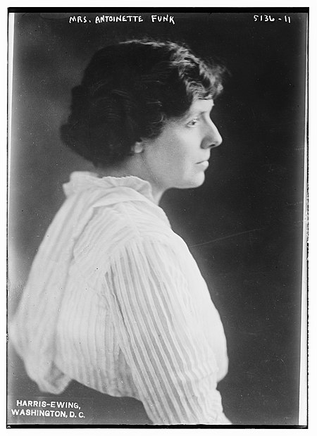 Antoinette Funk circa 1920.jpg