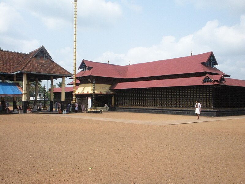 File:Aranmula Parthasarathi Temple.JPG