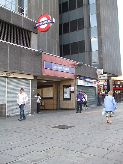 How to get to Archway Station (W) with public transport- About the place