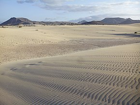 Arena y viento, Dunas de Corralejo, Fuerteventura, España, 2015.jpg