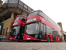 Arriva London Солтүстік автобустары LT180 (LTZ 1180) & LT181 (LTZ 1181), Ash Grove гаражы, 12 сәуір 2014 ж. (1) .jpg