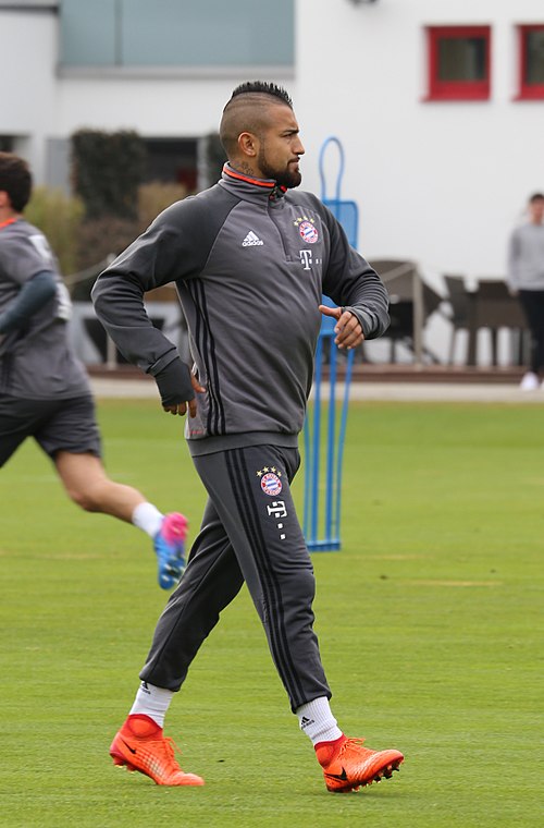 Vidal training with Bayern Munich in 2017