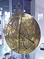 Nordlig stereografisk astrolabe og Rojas astrolabe.jpg