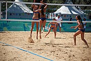 Deutsch: Beachvolleyball bei den Olympischen Jugendspielen 2018; Tag 8, 14. Oktober 2018; Mädchen, Achtelfinale – Mexiko-China 0:2 (15–21/16–21) English: Beach volleyball at the 2018 Summer Youth Olympics at 14 October 2018 – Girls Round of 16 – Mexico-China 0:2 (15–21/16–21)