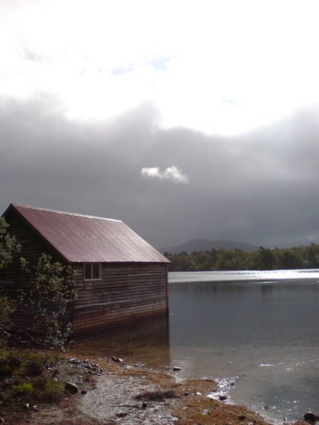 File:Boathouse, Loch Vaa - geograph.org.uk - 601895.jpg