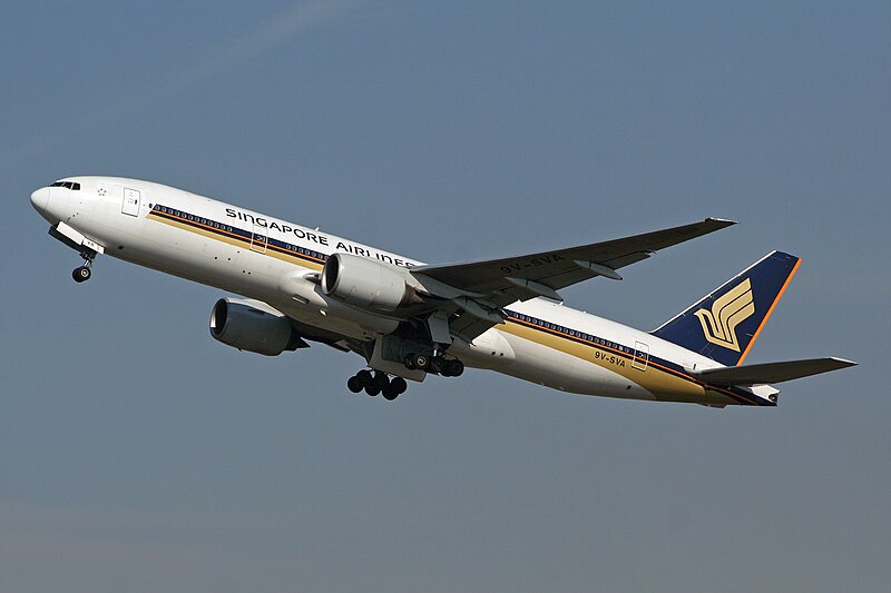 File:Boeing 777-212ER Singapore Airlines 9V-SVA.jpg