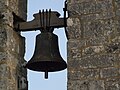 Breuillet, la cloche de l'église romane.JPG