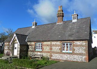 <span class="mw-page-title-main">Listed buildings in Eastbourne</span>