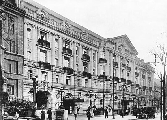 Hotel Esplanade Bundesarchiv Bild 146-1989-028-23, Berlin, Hotel Esplanade.jpg