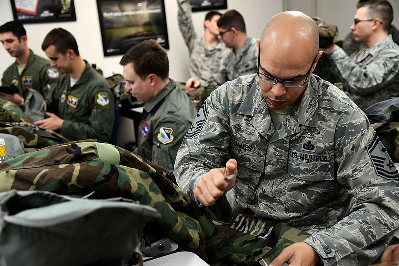 File:CBRN survival skills training 150114-F-GM944-011.jpg