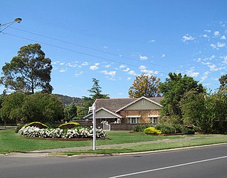 <span class="mw-page-title-main">Colonel Light Gardens, South Australia</span> Suburb of Adelaide, South Australia