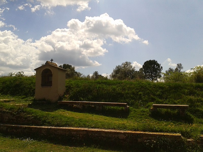 File:Calvari (Girona) - panoramio.jpg