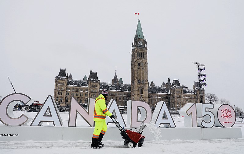 File:Canada150 at Parliament Hill in December 2017 (25185231738).jpg