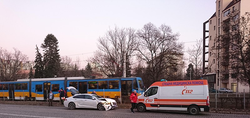 File:Car Accident in Sofia.jpg