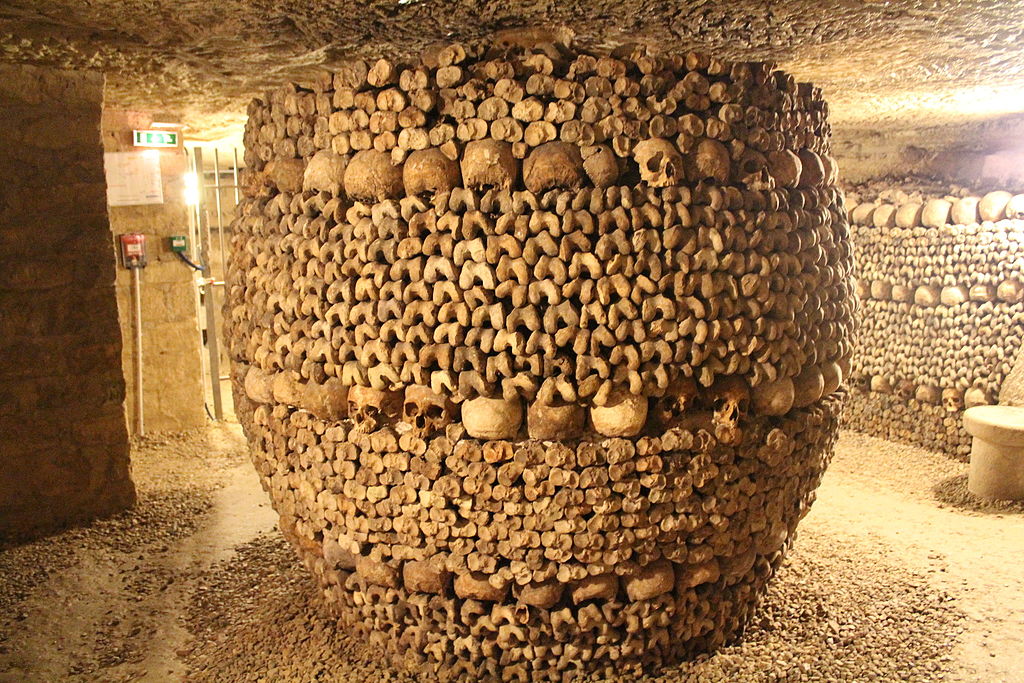 Catacombs of Paris (49)