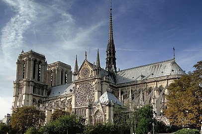 Français : Cathédrale Notre-Dame de Paris vue depuis le sud-est (2011)