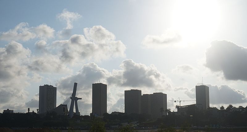 File:Cathedrale Saint Paul vue de Cocody.JPG