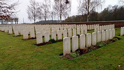 Cimitero militare britannico di Harbonnières 4.jpg