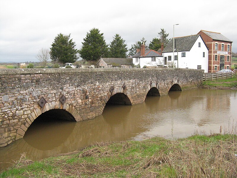 File:Clyst Bridge and Fishers Bridge Mills - geograph.org.uk - 4309869.jpg