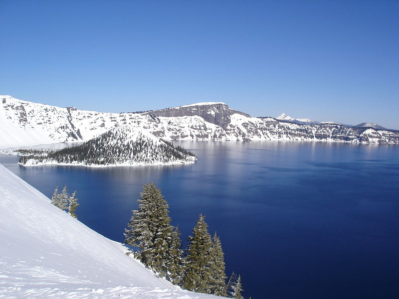 File:Crater Lake in winter.jpg