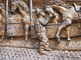 Estação postal[fr] em Lonoy-sur-Vence construída em 1654 (escultura em madeira)