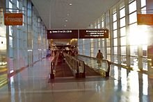 Concourse C DTW C2.JPG