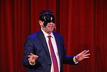 Gutenplan performing his blindfold act Darkminds.jpg