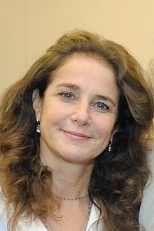 Debra Winger APP4 – NIH srpen 2011 (6092772575) (oříznuté).jpg