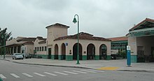 Deerfield Beach Station, opened in 1926, currently serves Amtrak and Tri-Rail. Deerfield-beach-train-station.jpg