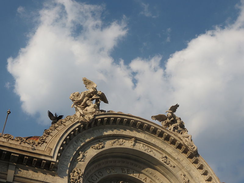 File:Detalle del Palacio de Bellas Artes 0001.JPG