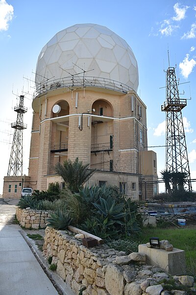 File:Dingli Aviation Radar 04.jpg