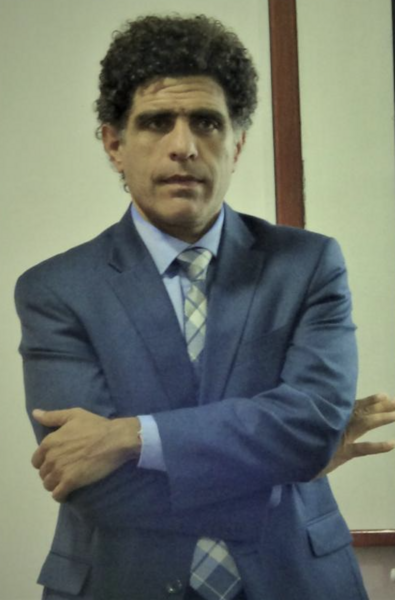 File:Dr. Martin Abdala.png