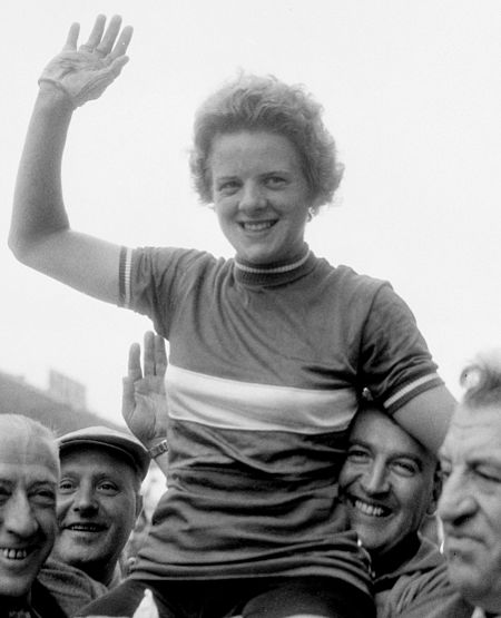 Elsy Jacobs 1958.jpg