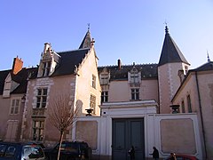 L'hôtel Saint-Yon.