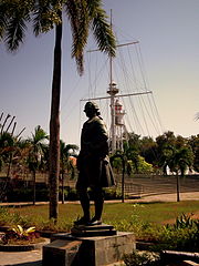 Image 88Statue of Francis Light in the Fort Cornwallis of Penang, marking the start of British rule in the Malay Archipelago. (from History of Malaysia)