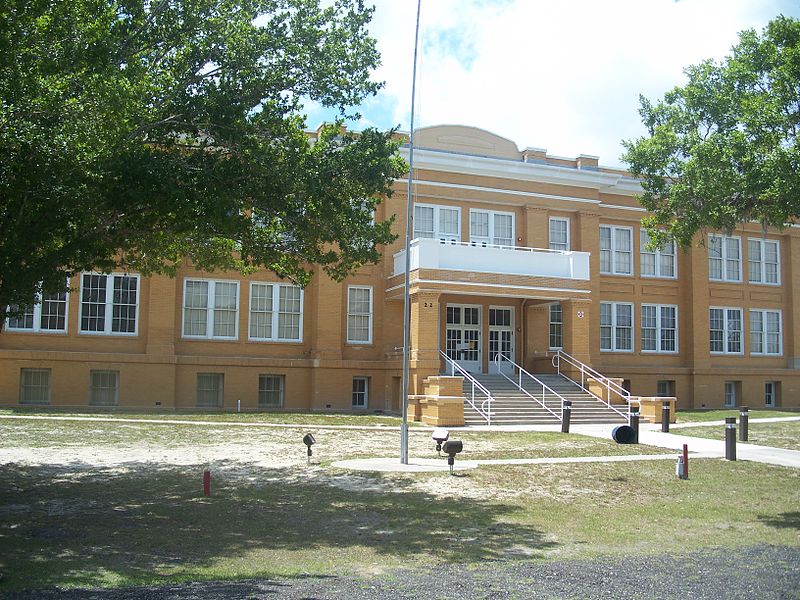 File:Fellsmere FL Public School04.jpg